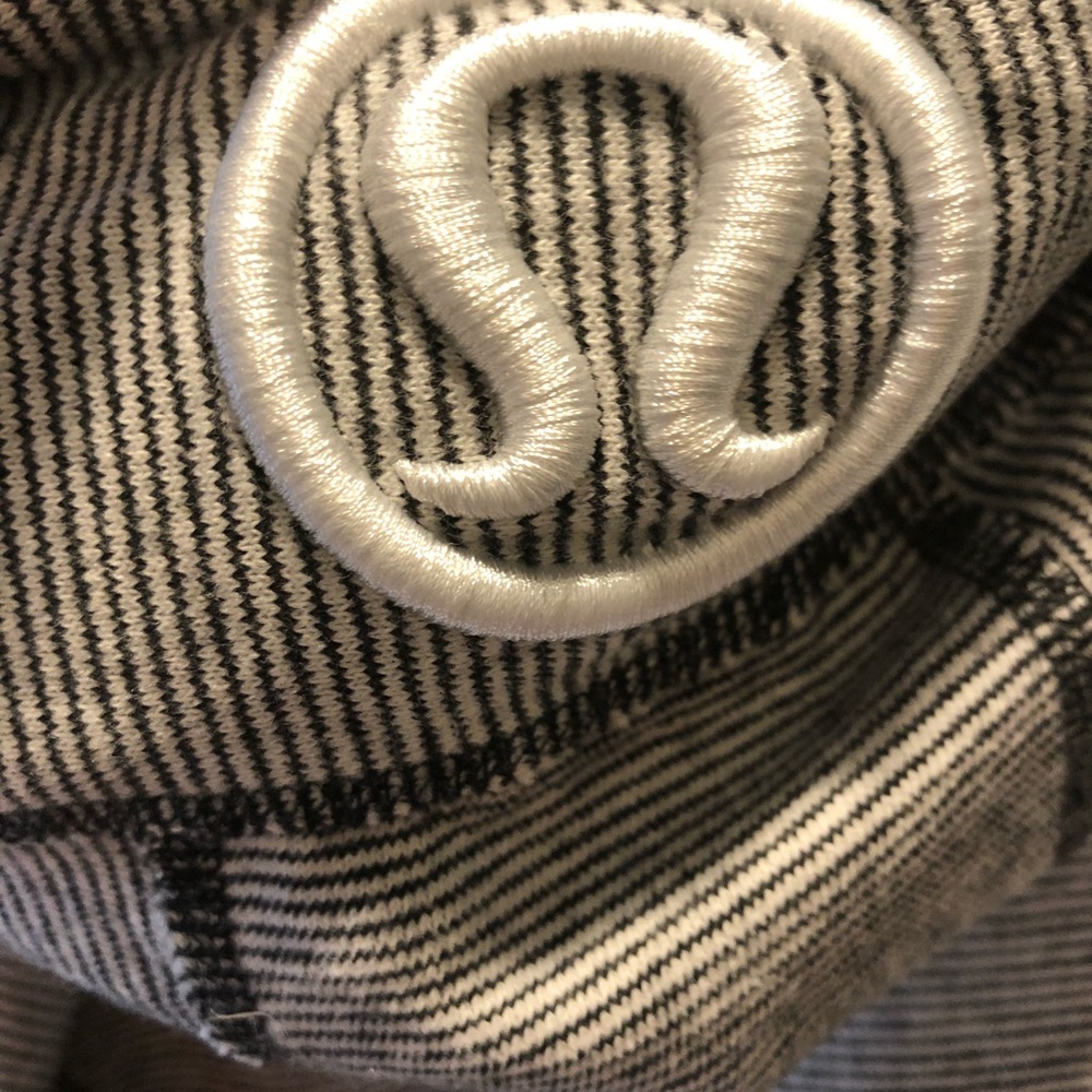 LULULEMON Jacket - Picture 4 of 5